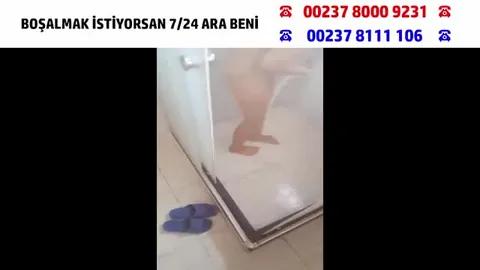 Stüdyoda esmer kadın kameralara yakalandı
